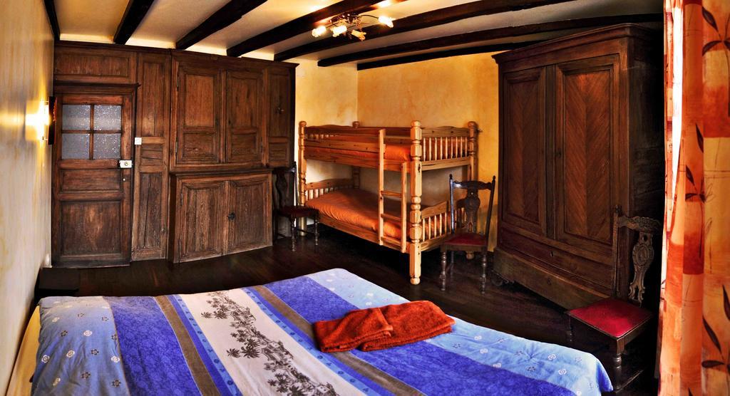 La Ferme Des 3 Suissesses Bed & Breakfast Saint-Paul  Bilik gambar