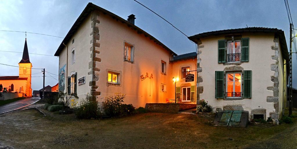 La Ferme Des 3 Suissesses Bed & Breakfast Saint-Paul  Luaran gambar
