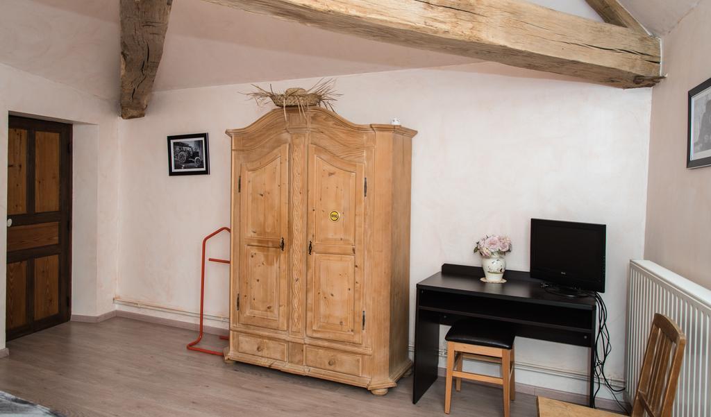 La Ferme Des 3 Suissesses Bed & Breakfast Saint-Paul  Luaran gambar