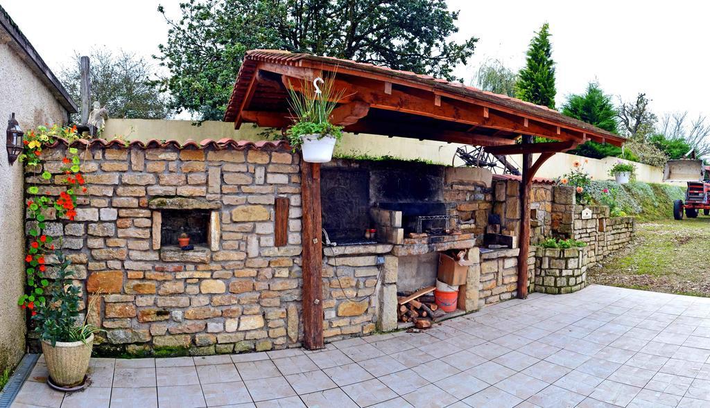 La Ferme Des 3 Suissesses Bed & Breakfast Saint-Paul  Luaran gambar