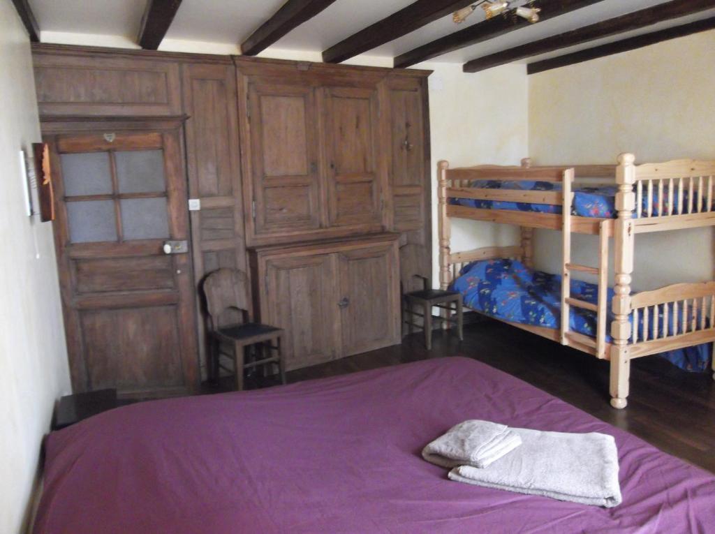 La Ferme Des 3 Suissesses Bed & Breakfast Saint-Paul  Bilik gambar