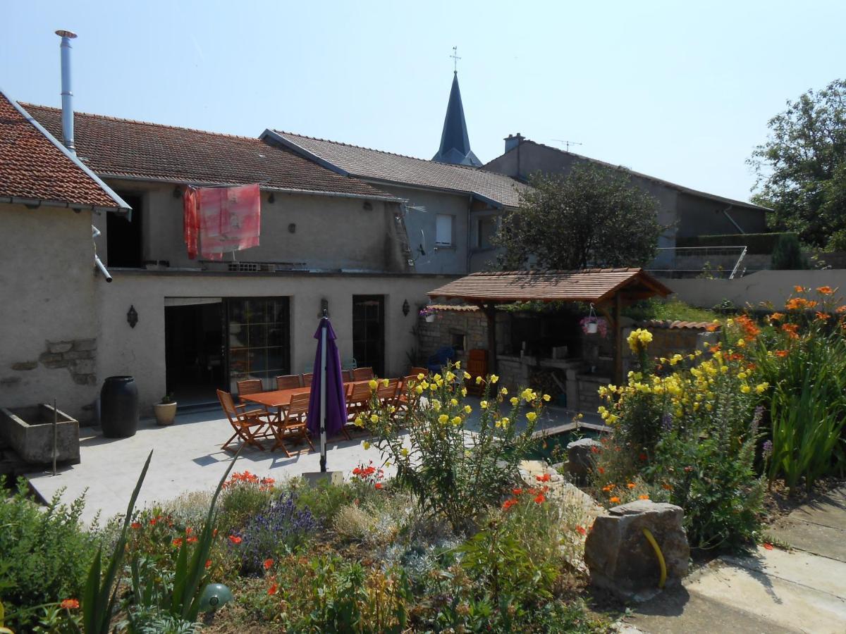 La Ferme Des 3 Suissesses Bed & Breakfast Saint-Paul  Luaran gambar